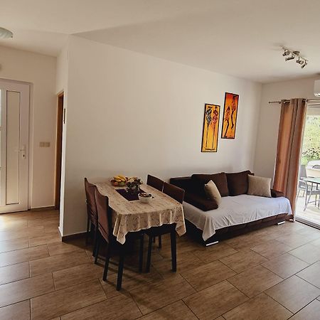 Apartment Lili Биоград-на-Мору Экстерьер фото